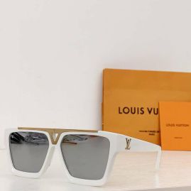 Picture of LV Sunglasses _SKUfw55770533fw